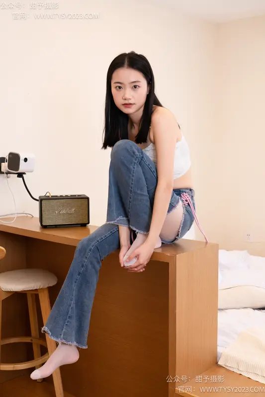 甜予摄影 No.093 齐齐-帆布鞋、白丝（脚尖加固款、裤里丝） - 甜予摄影